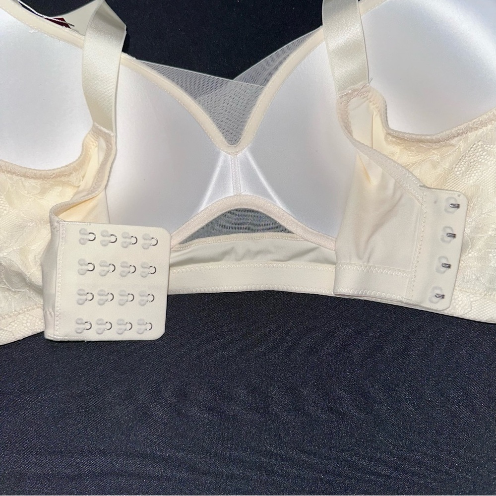 Sonashape wireless molded cup bra size large ivory with lace NWT - Picture 5 of 9